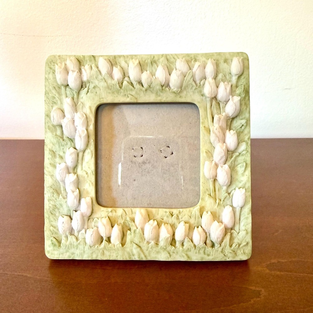 Vintage 3D Flower Tulip Picture Frame Resin for 3x3 Photo Shabby Cottagecore